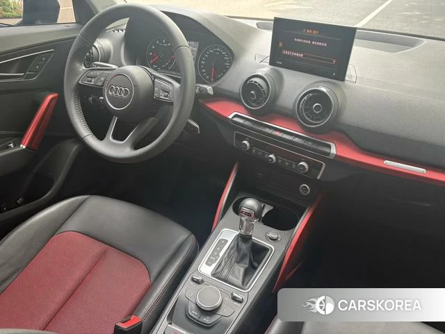 Audi Q2L 2019 Синий из Китая, фото 5