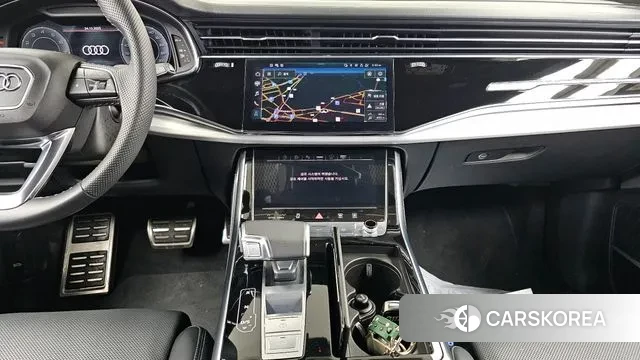 Audi Q8 (4M) 2023 Черный из Кореи, фото 5