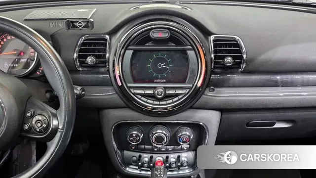 Mini Cooper Clubman 2018 Жемчужный цвет из Кореи, фото 5