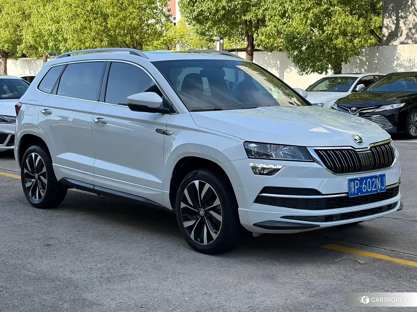 Skoda Karoq 2023 Белый из Китая, фото 5