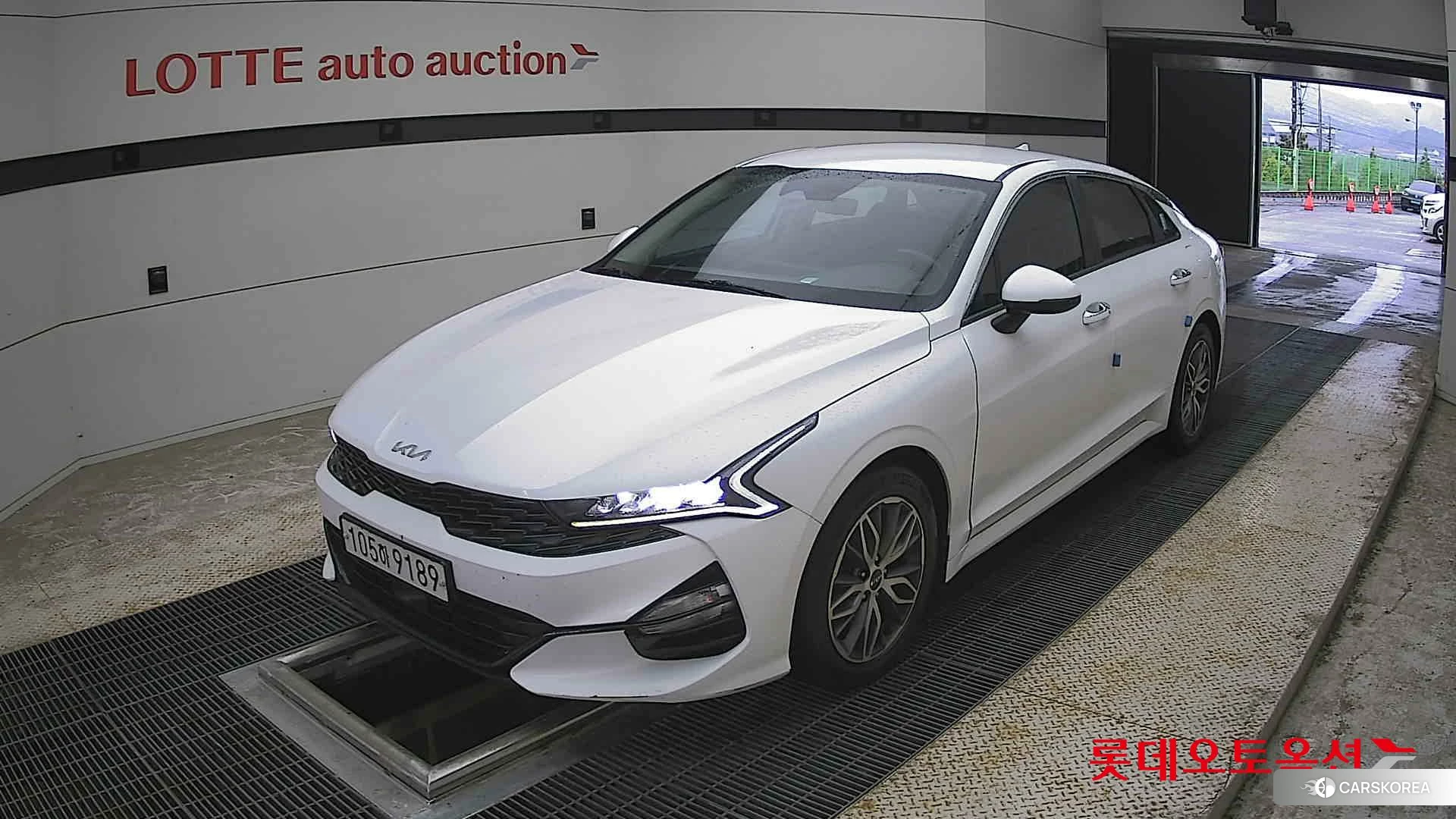 Kia K5 2022 Белый из Кореи, фото 5