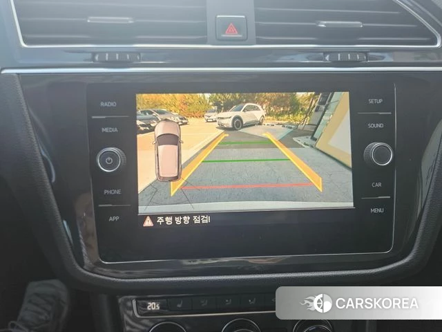 Volkswagen Tiguan second Generation 2018 Белый из Кореи, фото 5