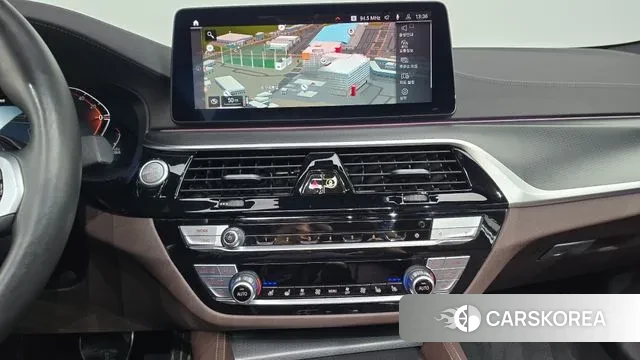 BMW 5 Series (G30) 2023 Черный из Кореи, фото 5