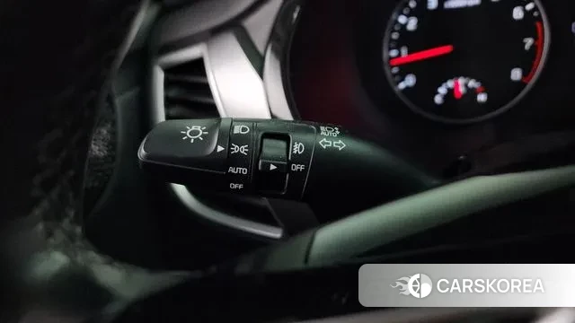 Kia Seltos 2021 Серый из Кореи, фото 5