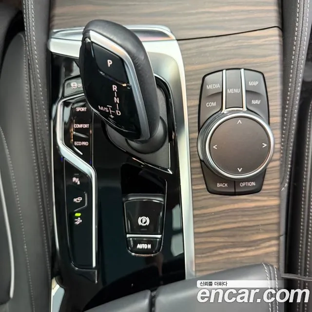 BMW 6 Series GT (G32) 2023 Белый из Кореи, фото 5