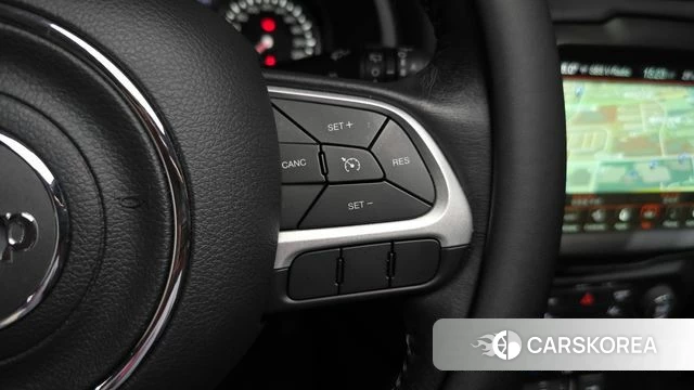 Jeep Renegade 2023 Белый из Кореи, фото 5