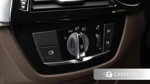 BMW 5 Series (G30) 2021 Черный из Кореи, фото 5