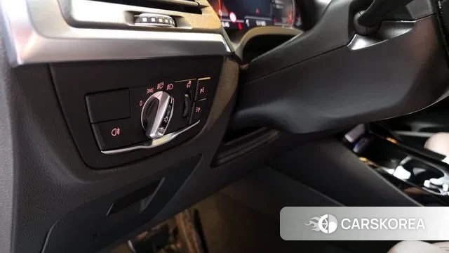 BMW X3 (G01) 2024 Серебристо-серый из Кореи, фото 5