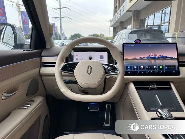 AITO Ask the world M7 2026 Серебристо-серый из Китая, фото 5