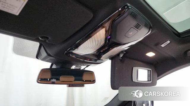 BMW 5 Series (G30) 2018 Белый из Кореи, фото 5