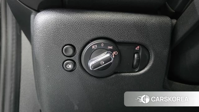 Mini Cooper 2023 Черный из Кореи, фото 5