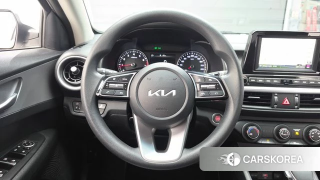Kia The New K3 2nd generation 2022 Белый из Кореи, фото 5