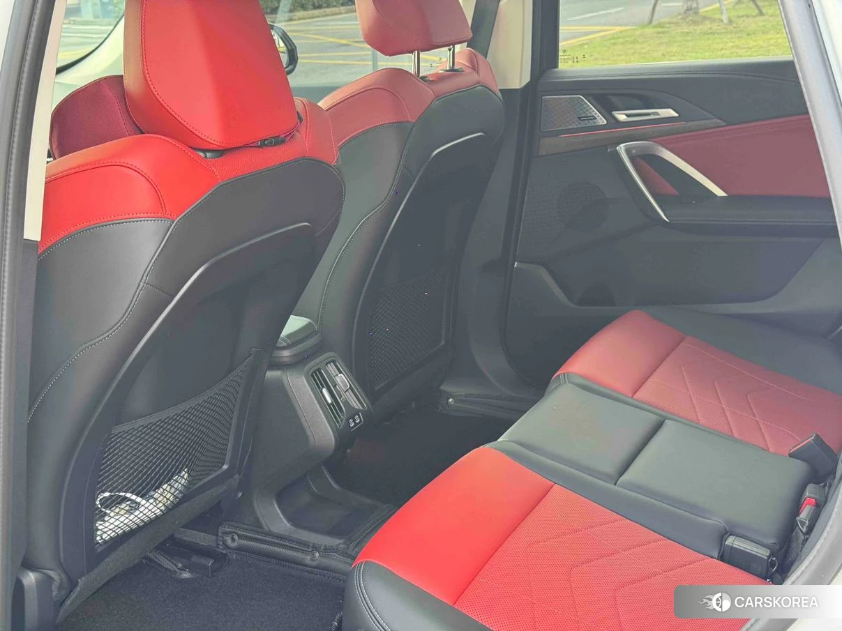 BMW iX1 2023 Белый из Китая, фото 5