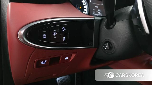 Genesis GV70 2021 Красный из Кореи, фото 5