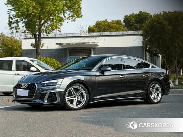 Audi A5 2023 Темно-серый из Китая, фото 5