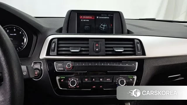 BMW 1 Series (F20) 2018 Белый из Кореи, фото 5