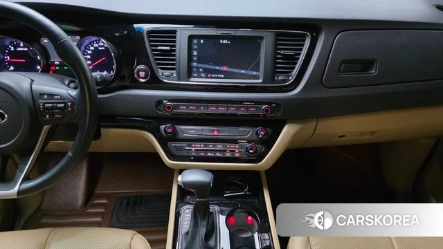 Kia The New Carnival 2018 Белый из Кореи, фото 5