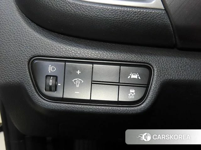 Kia Seltos 2019 Белый из Кореи, фото 5
