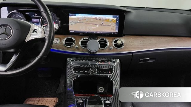 Mercedes-Benz E-Class W213 2018 Белый из Кореи, фото 5