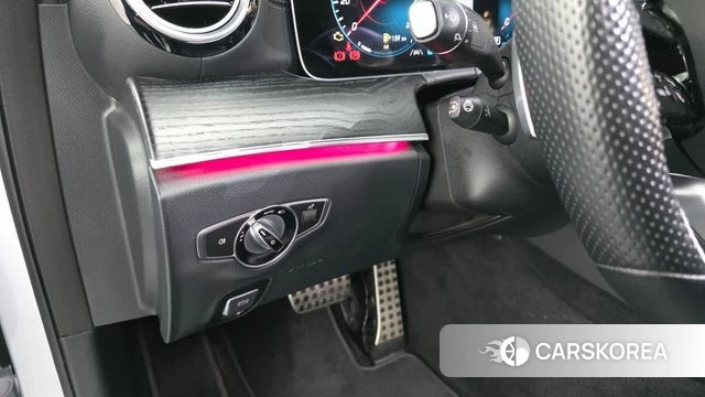 Mercedes-Benz E-Class W213 2022 Серебряный из Кореи, фото 5