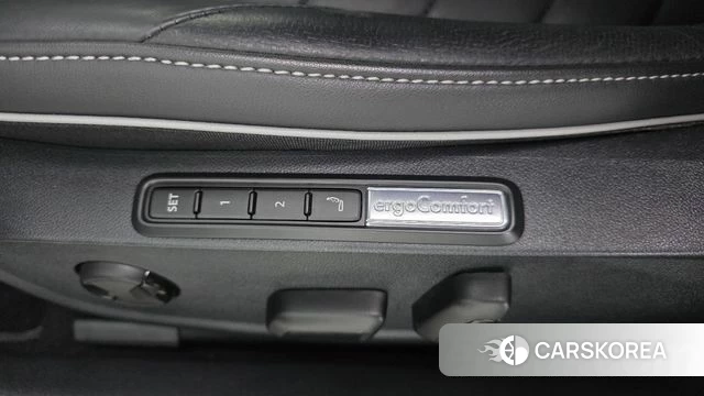 Volkswagen Arteon 2022 Серебристо-серый из Кореи, фото 5