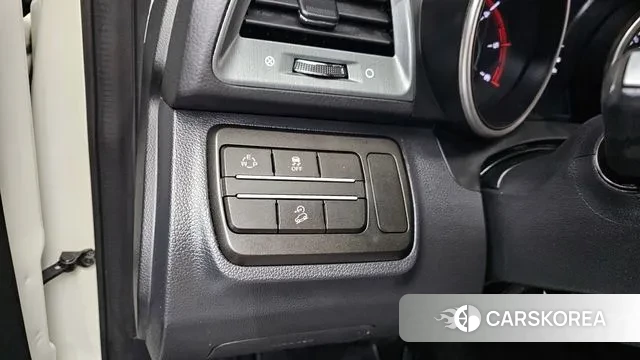 Ssangyong Tivoli Armor 2018 Белый из Кореи, фото 5