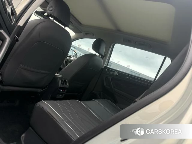 Volkswagen Tiguan L 2021 Шампань из Китая, фото 5