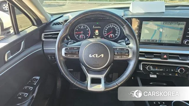 Kia K5 3rd generation 2023 Белый из Кореи, фото 5