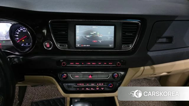 Kia The New Carnival 2018 Белый из Кореи, фото 5