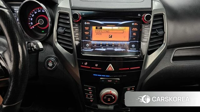 Ssangyong Tivoli Armor 2018 Белый из Кореи, фото 5