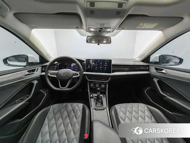 Volkswagen Sagitar 2024 Белый из Китая, фото 5