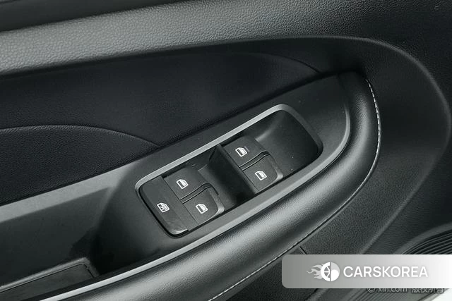 Roewe i5 2020 Белый из Китая, фото 5