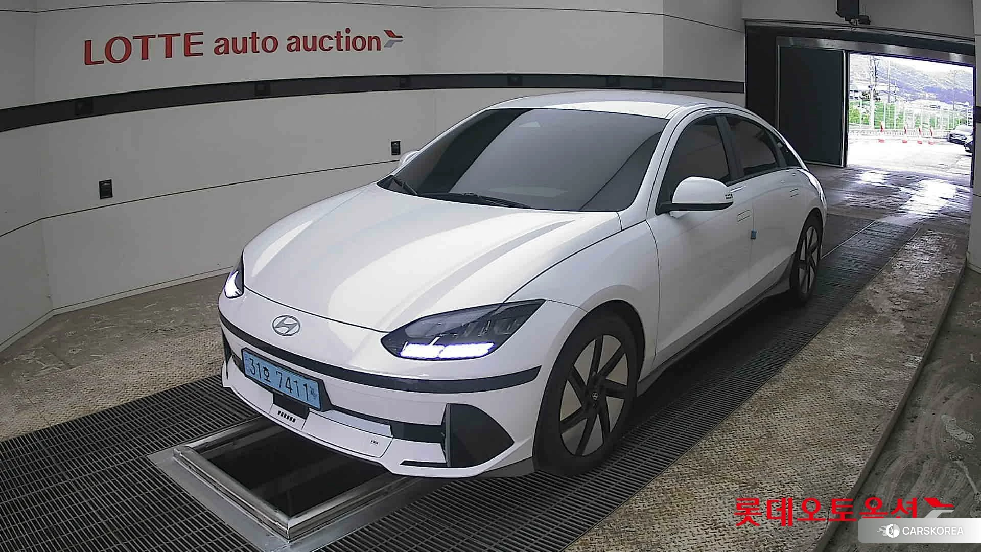 Hyundai IONIQ 6 2023 Serenity White Pearl (Optional addition) из Кореи, фото 5