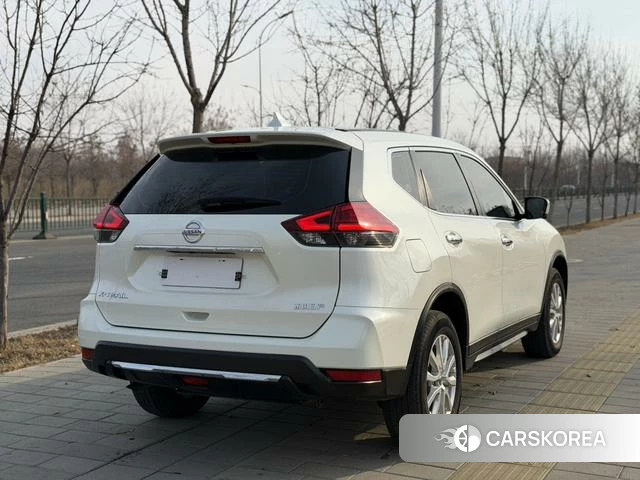 Nissan Qijun 2022 Белый из Китая, фото 5