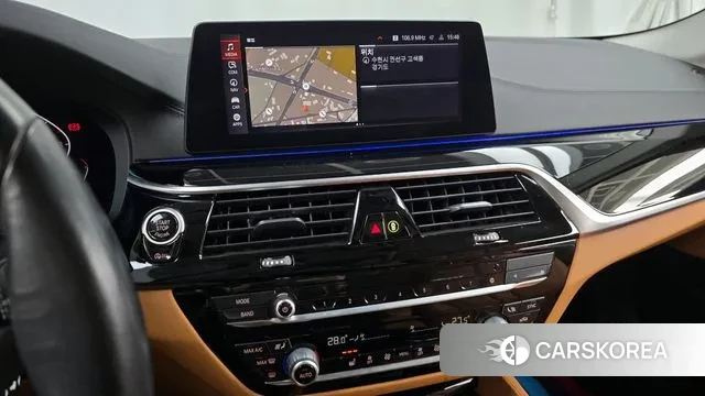 BMW 5 Series (G30) 2020 Белый из Кореи, фото 5