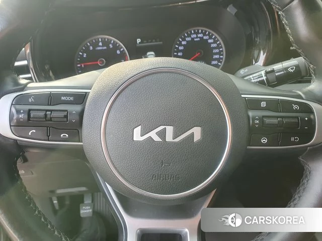 Kia K5 3rd generation 2022 Серый из Кореи, фото 5