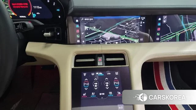 Porsche Taycan 2022 Серебристо-серый из Кореи, фото 5