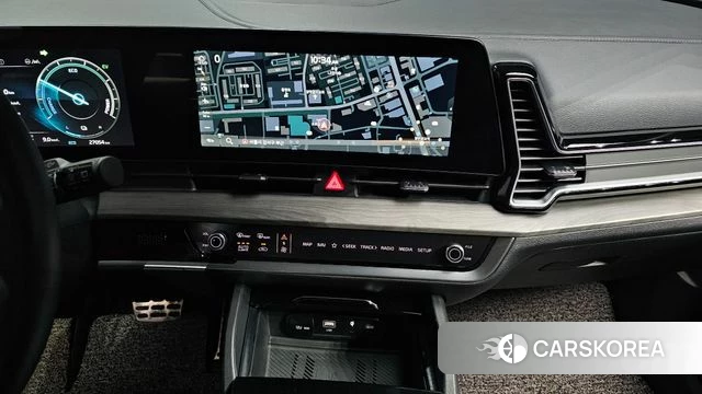Kia Sportage 5th Generation Hybrid 2023 Белый из Кореи, фото 5