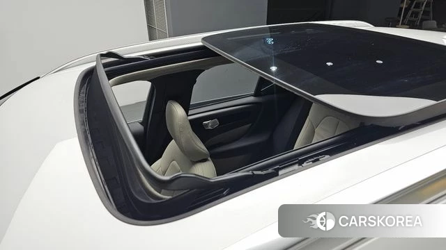 Volvo XC40 2023 Белый из Кореи, фото 5