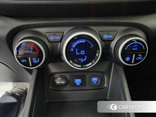 Hyundai Venue 2019 Белый из Кореи, фото 5