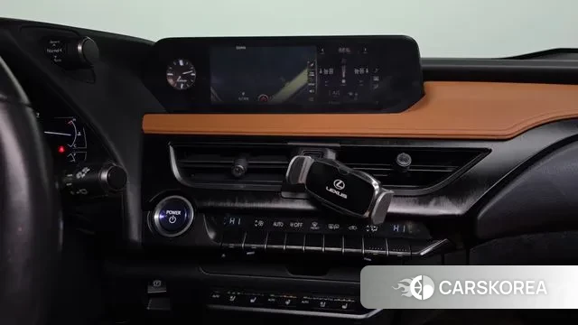 Lexus UX250h 2019 Серебристо-серый из Кореи, фото 5