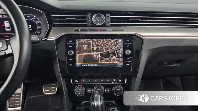 Volkswagen Arteon 2019 Серебристо-серый из Кореи, фото 5