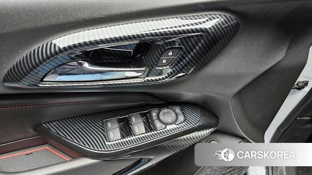 Chevrolet (GM Daewoo) Trax Crossover 2024 Белый из Кореи, фото 5