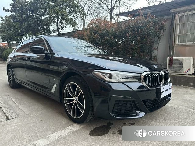 BMW 5 series 2022 Черный из Китая, фото 5