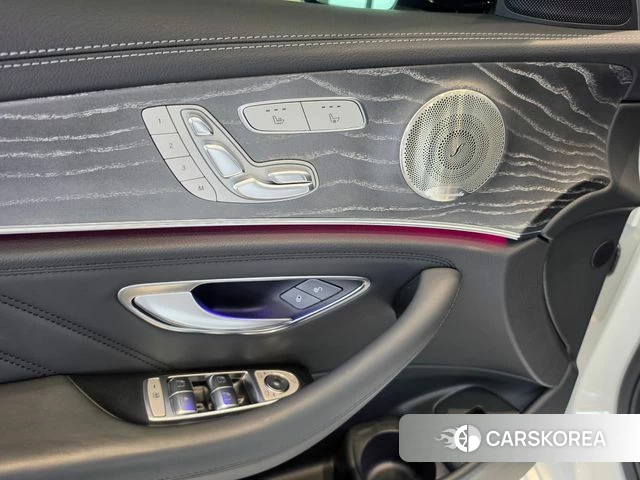 Mercedes-Benz E-Class W213 2023 Белый из Кореи, фото 5