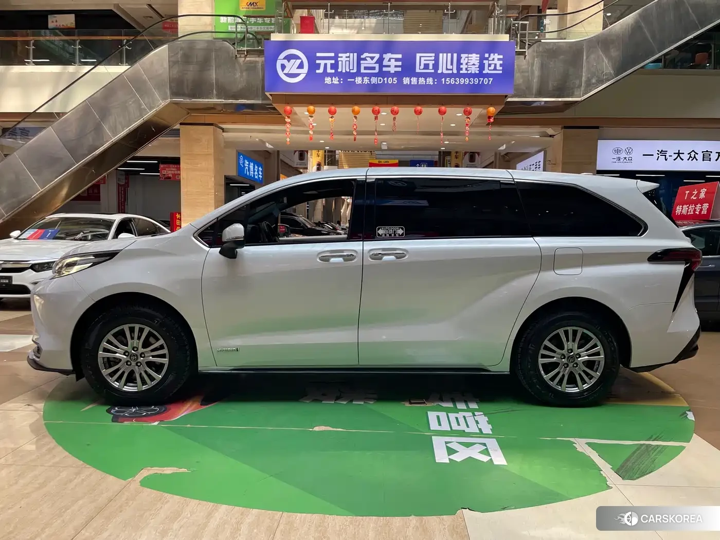 Toyota Sienna 2022 Белый из Китая, фото 6
