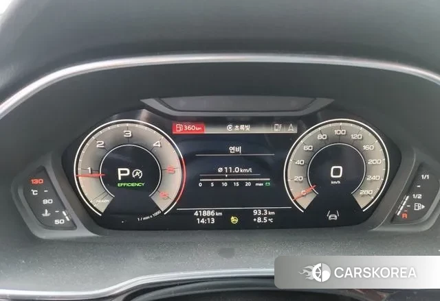 Audi Q3 (F3) 2022 Белый из Кореи, фото 5