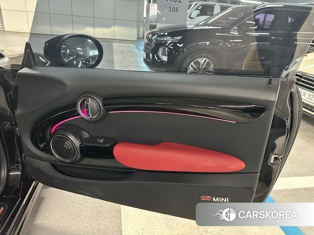 Mini Cooper S 2020 Черный из Кореи, фото 5