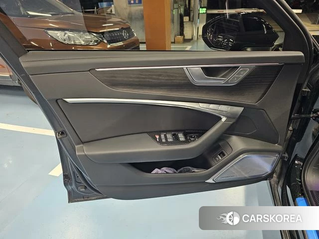 Audi A6L 2024 Черный из Китая, фото 5