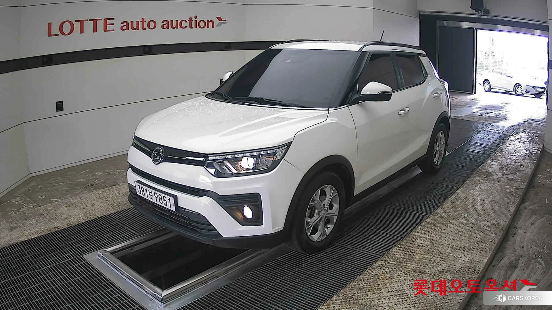 SsangYong Tivoli 2021 Grand White из Кореи, фото 5